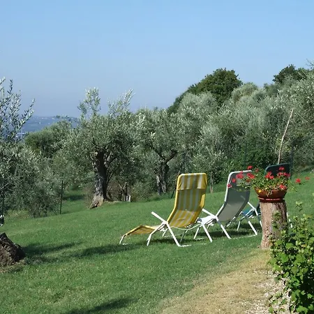 ベッド・アンド・ブレックファスト Villa Nobili B&B