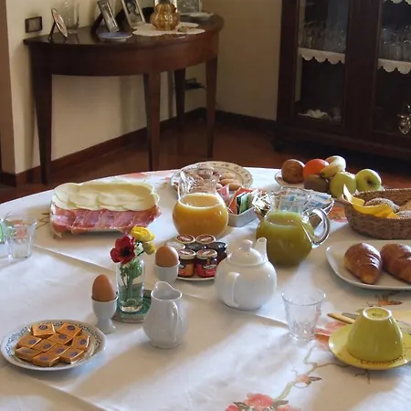 ベッド・アンド・ブレックファスト Villa Nobili B&B